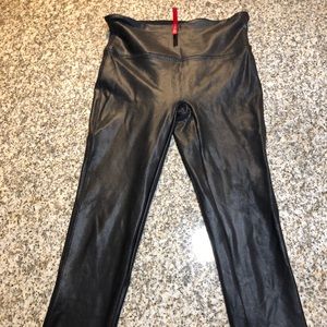 Spanx Leather Leggings black Sz small!
